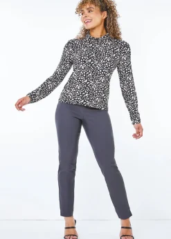 Trousers><noscript><img width=