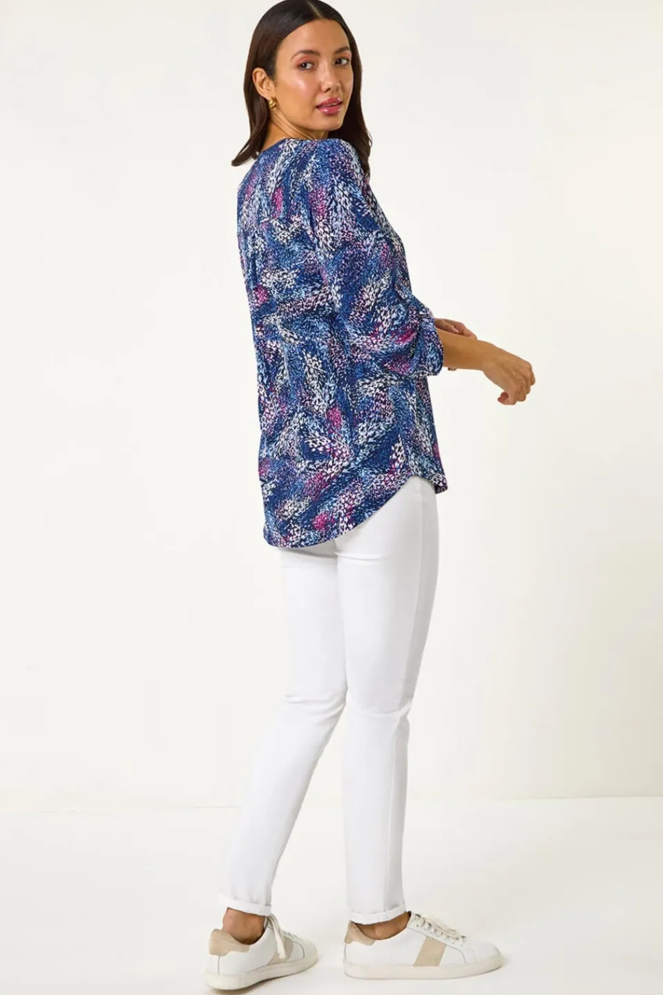 T-Shirts>Roman Pink Textured Abstract Print V-Neck Stretch Top