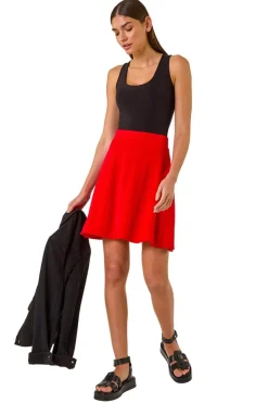 Skirts><noscript><img width=