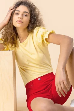 Shorts><noscript><img width=