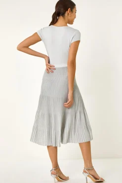 Knitwear><noscript><img width=