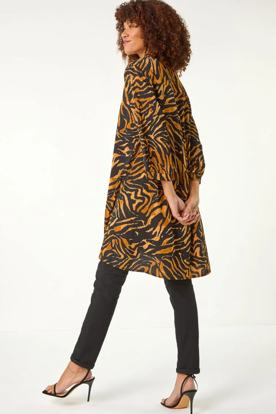 Tops>Roman Tan Animal Print V-Neck Longline Blouse