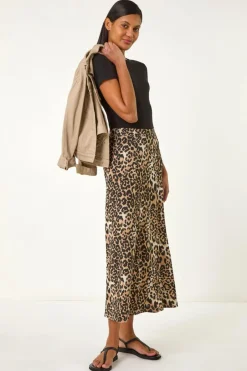 Skirts><noscript><img width=