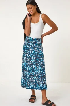 Skirts><noscript><img width=