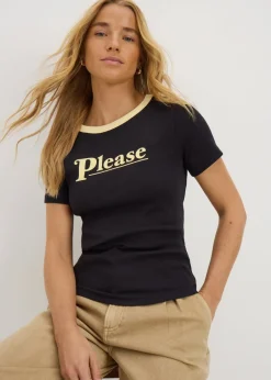 T-Shirts><noscript><img width=