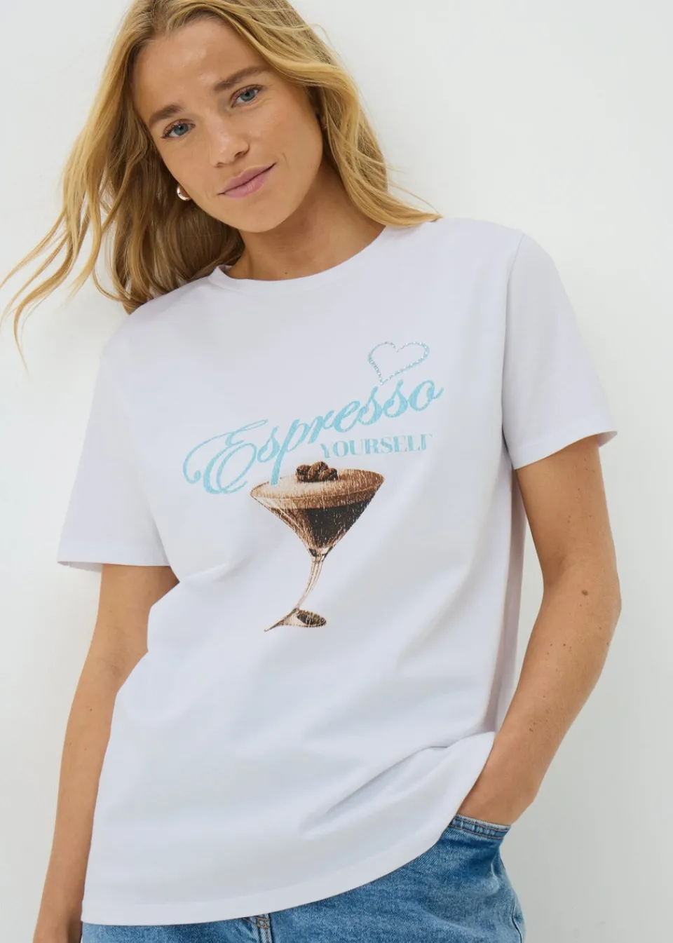 T-Shirts>Papaya Sabrina Carpenter White Espresso Graphic T-Shirt