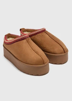 Footwear><noscript><img width=