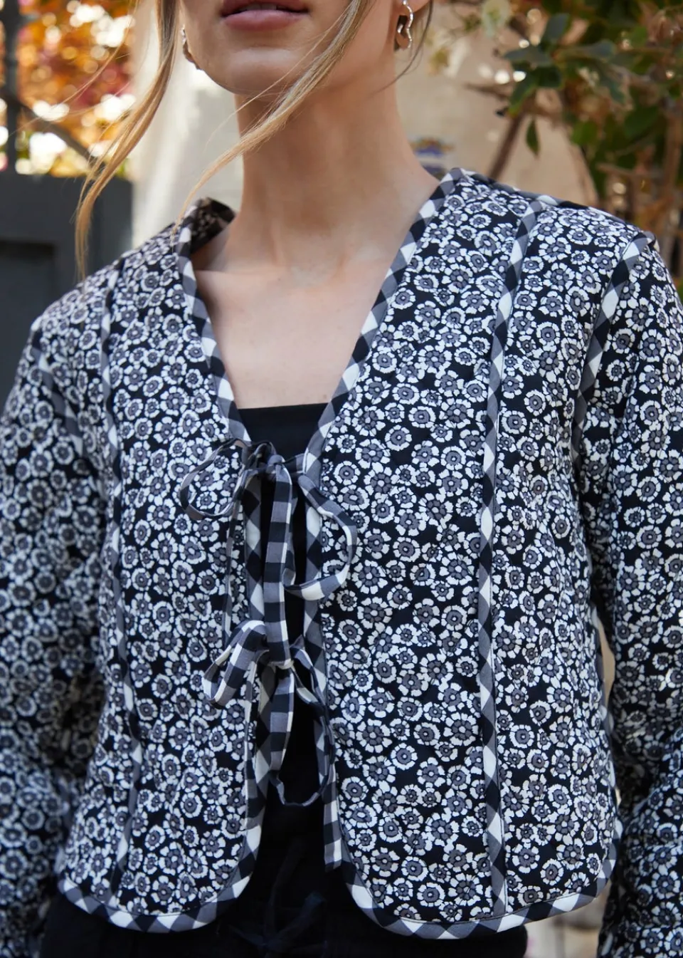 Coats & Jackets>Threadbare Black Floral Tie Front Reversible Quilted Jacket