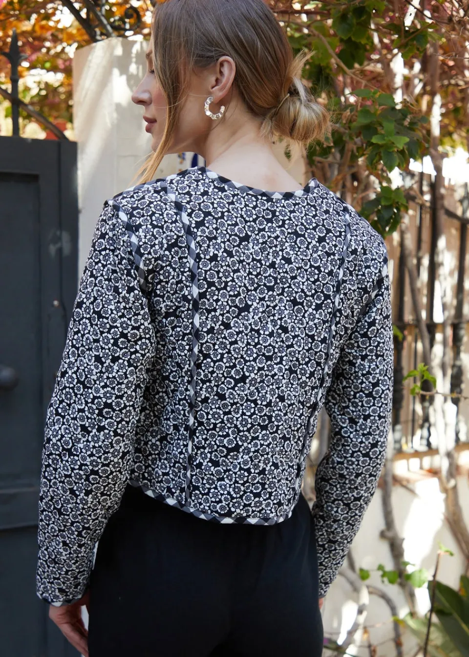 Coats & Jackets>Threadbare Black Floral Tie Front Reversible Quilted Jacket