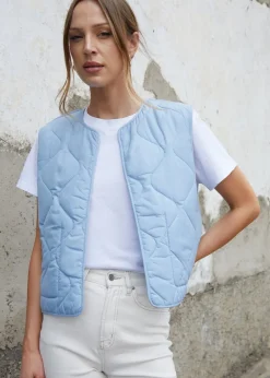 Coats & Jackets><noscript><img width=