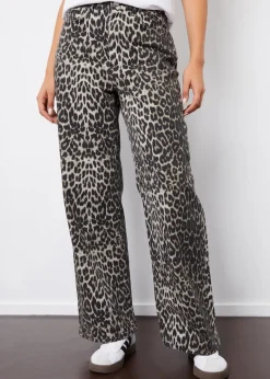 Jeans & Jeggings>Threadbare Brown Petite Soleil Leopard Print Wide Leg Denim Jeans