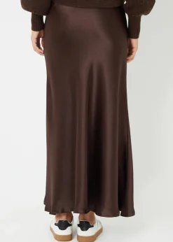 Skirts><noscript><img width=