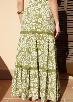 Skirts><noscript><img width=