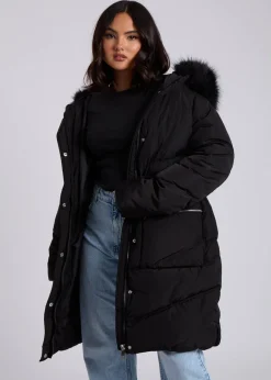 Coats & Jackets>Urban Bliss Black Faux Fur Padded Parka
