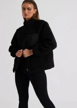 Coats & Jackets><noscript><img width=