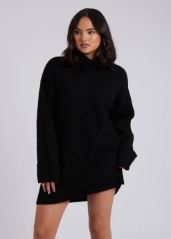Knitwear><noscript><img width=