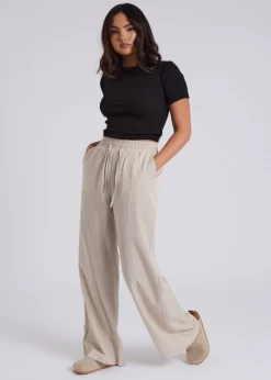 Trousers><noscript><img width=