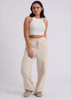 Trousers><noscript><img width=