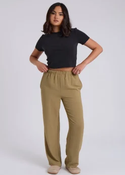 Trousers><noscript><img width=