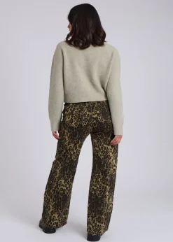 Knitwear><noscript><img width=