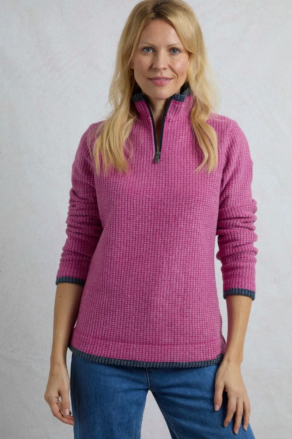 Coats & Jackets>Weird Fish Red Beye 1/4 Zip Grid Fleece