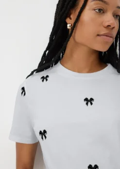 T-Shirts>Papaya White Bow Embroidered T-Shirt