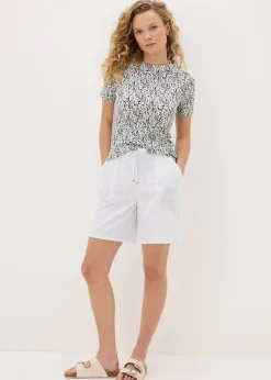 Shorts>Papaya White Clipper Shorts