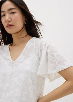 T-Shirts><noscript><img width=