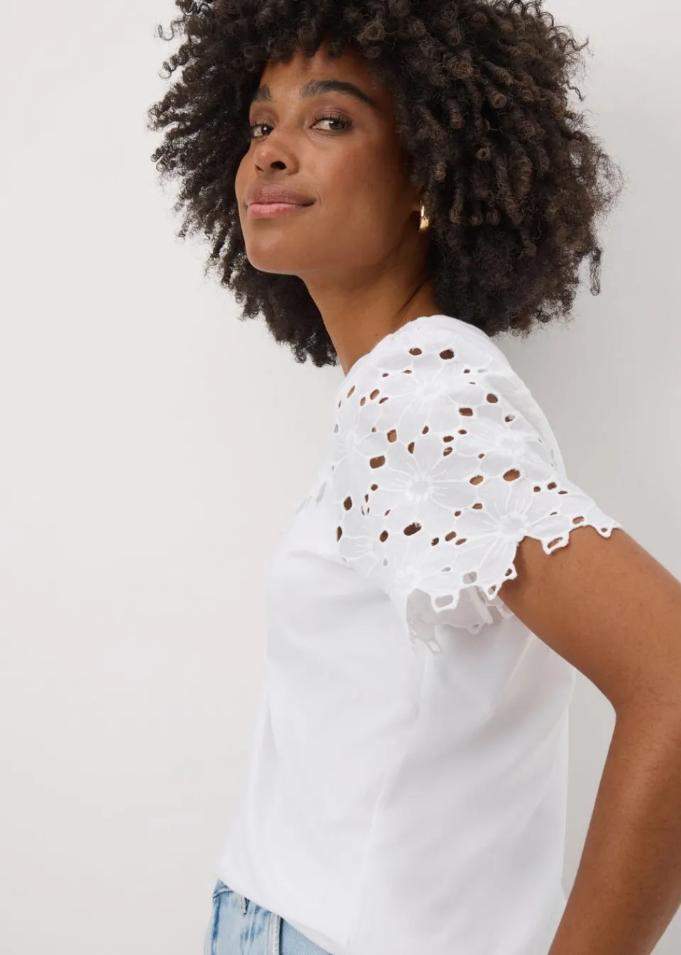 T-Shirts>Papaya Floral Lace T-Shirt White