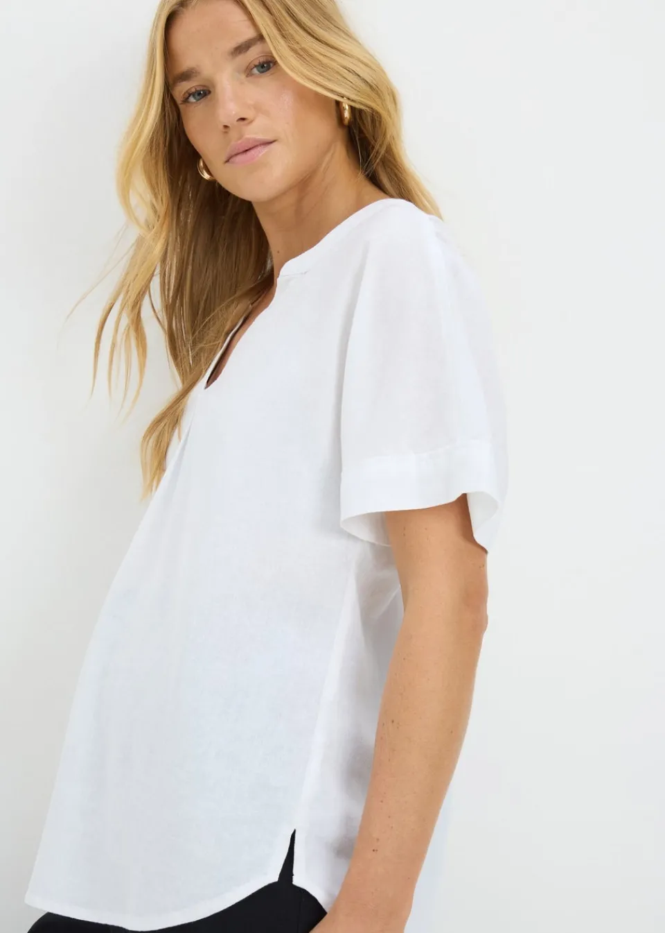 Tops>Papaya Linen Blend V-Neck Top White