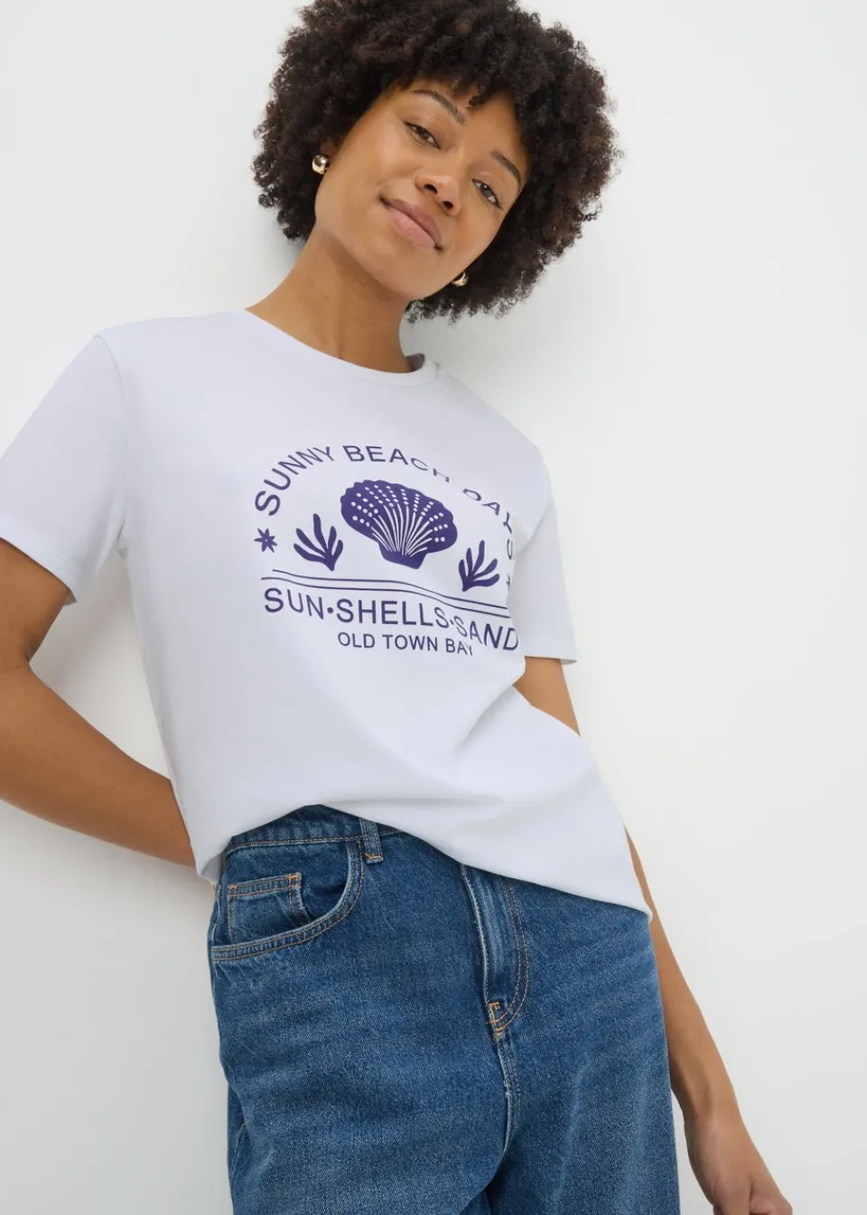 T-Shirts>Papaya White Shell Graphic T-Shirt