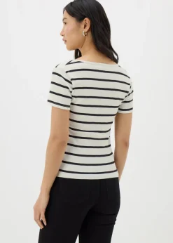 T-Shirts><noscript><img width=