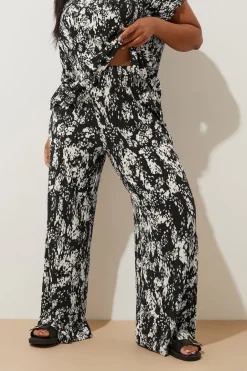 Trousers>YOURS Curve Black Abstract Print Plisse Wide Leg Trousers