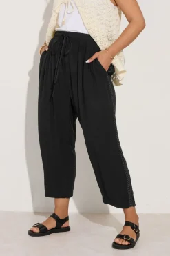 Trousers><noscript><img width=