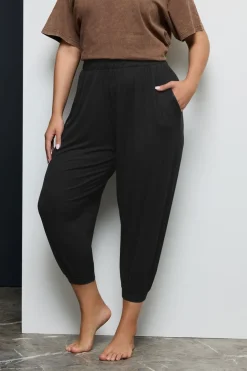 Trousers><noscript><img width=