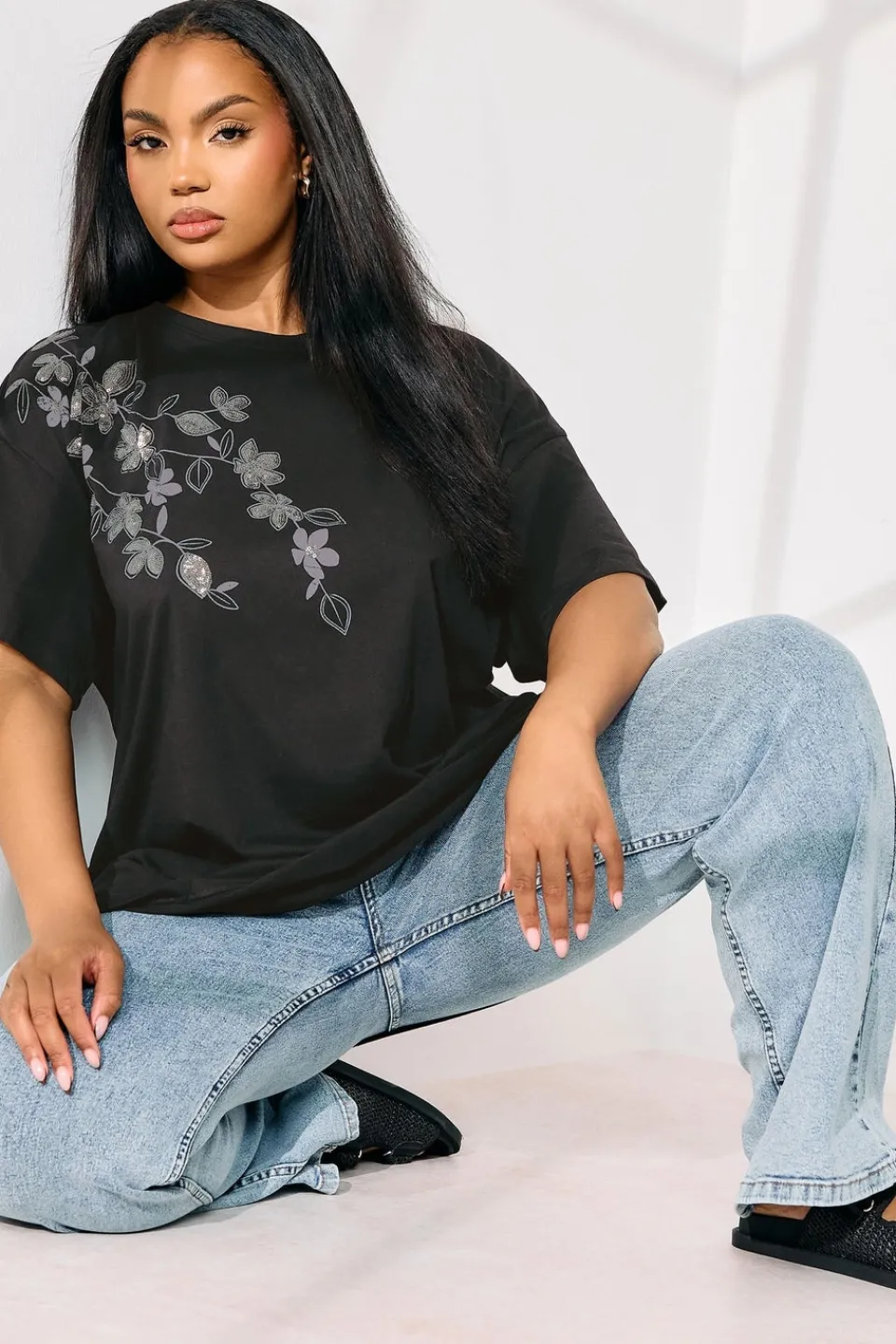 T-Shirts>YOURS Curve Black Floral Oversized Sequin Top