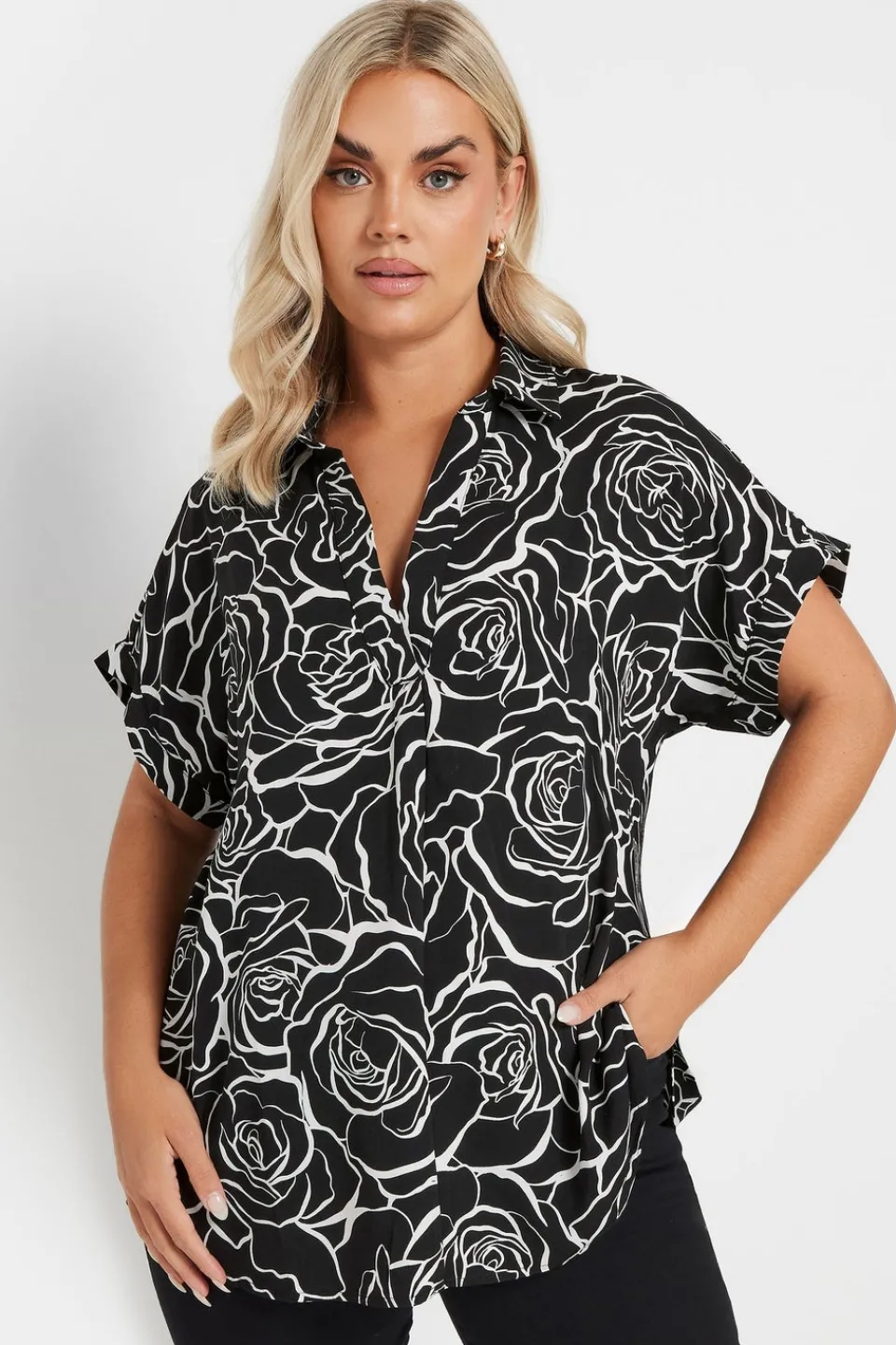 Tops>YOURS Curve Black Floral Print Collared Blouse