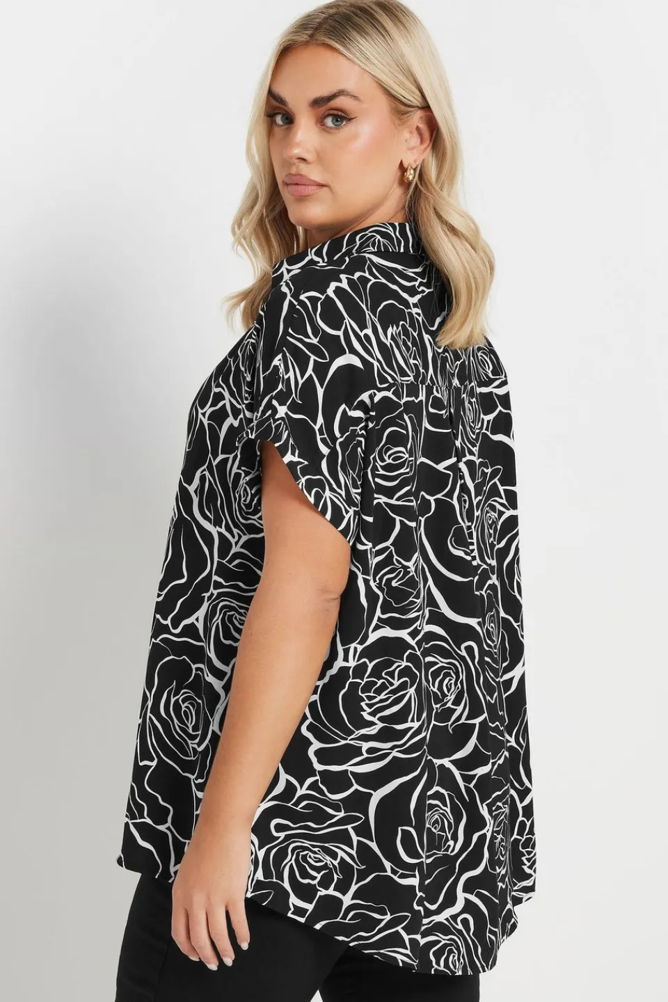 Tops>YOURS Curve Black Floral Print Collared Blouse