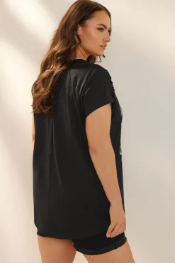 T-Shirts><noscript><img width=