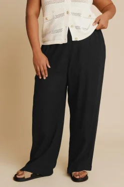 Trousers><noscript><img width=