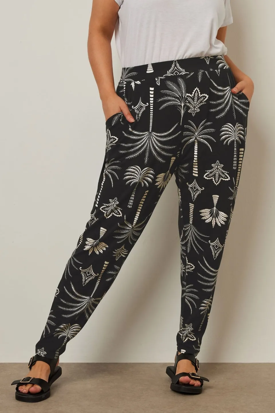 Trousers>YOURS Curve Black Palm Print Harem Trousers