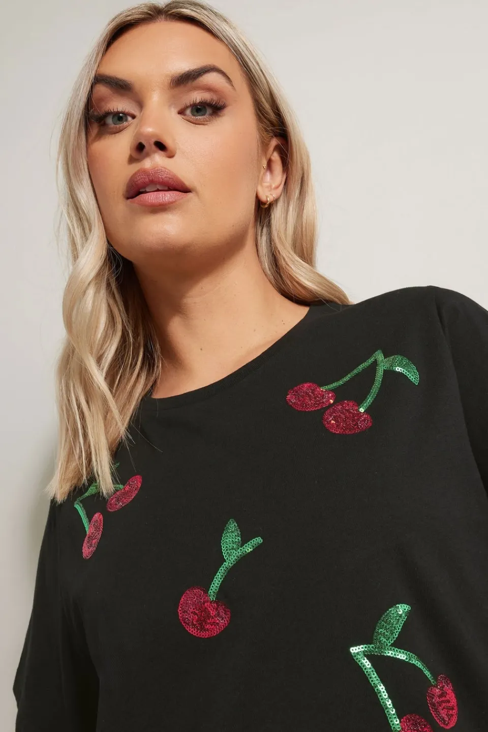 T-Shirts>YOURS Curve Black Sequin Embellished Cherry T-Shirt