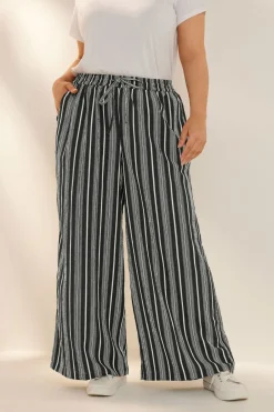 Trousers><noscript><img width=
