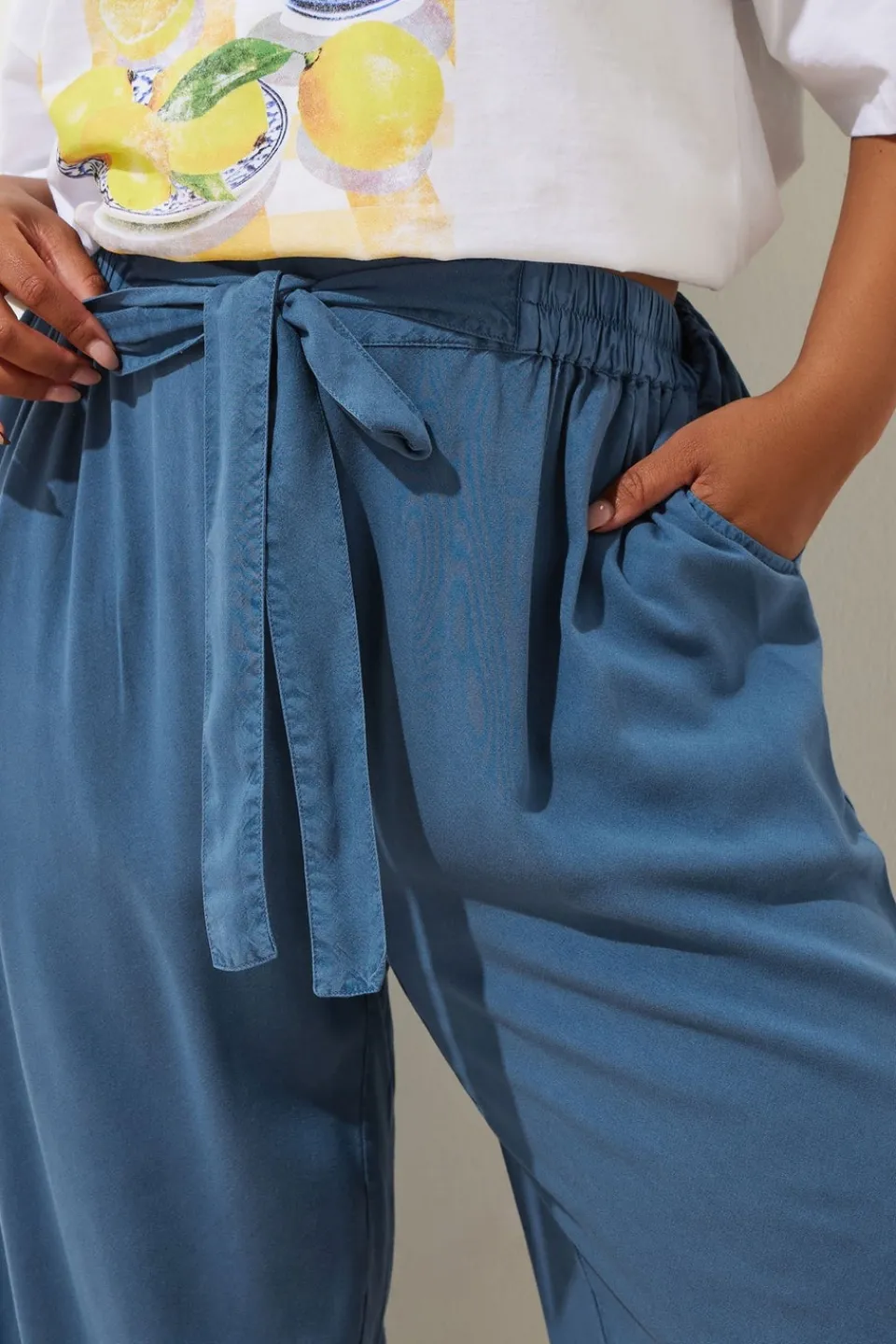 Trousers>YOURS Curve Blue Chambray Tie Waist Cropped Trousers