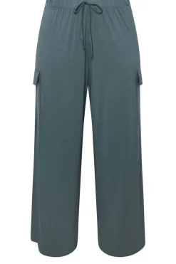 Trousers><noscript><img width=