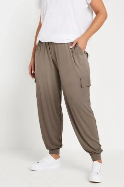 Trousers><noscript><img width=