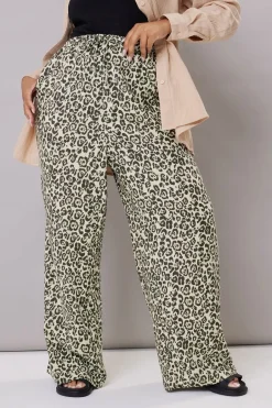 Trousers><noscript><img width=