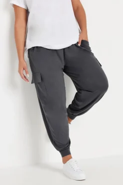 Trousers><noscript><img width=