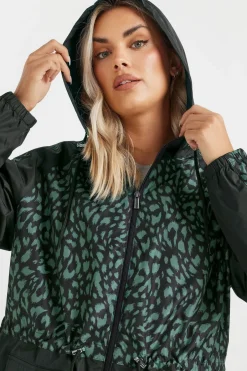 Coats & Jackets><noscript><img width=