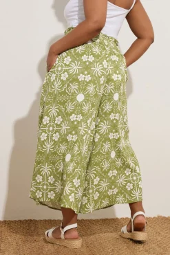 Trousers><noscript><img width=